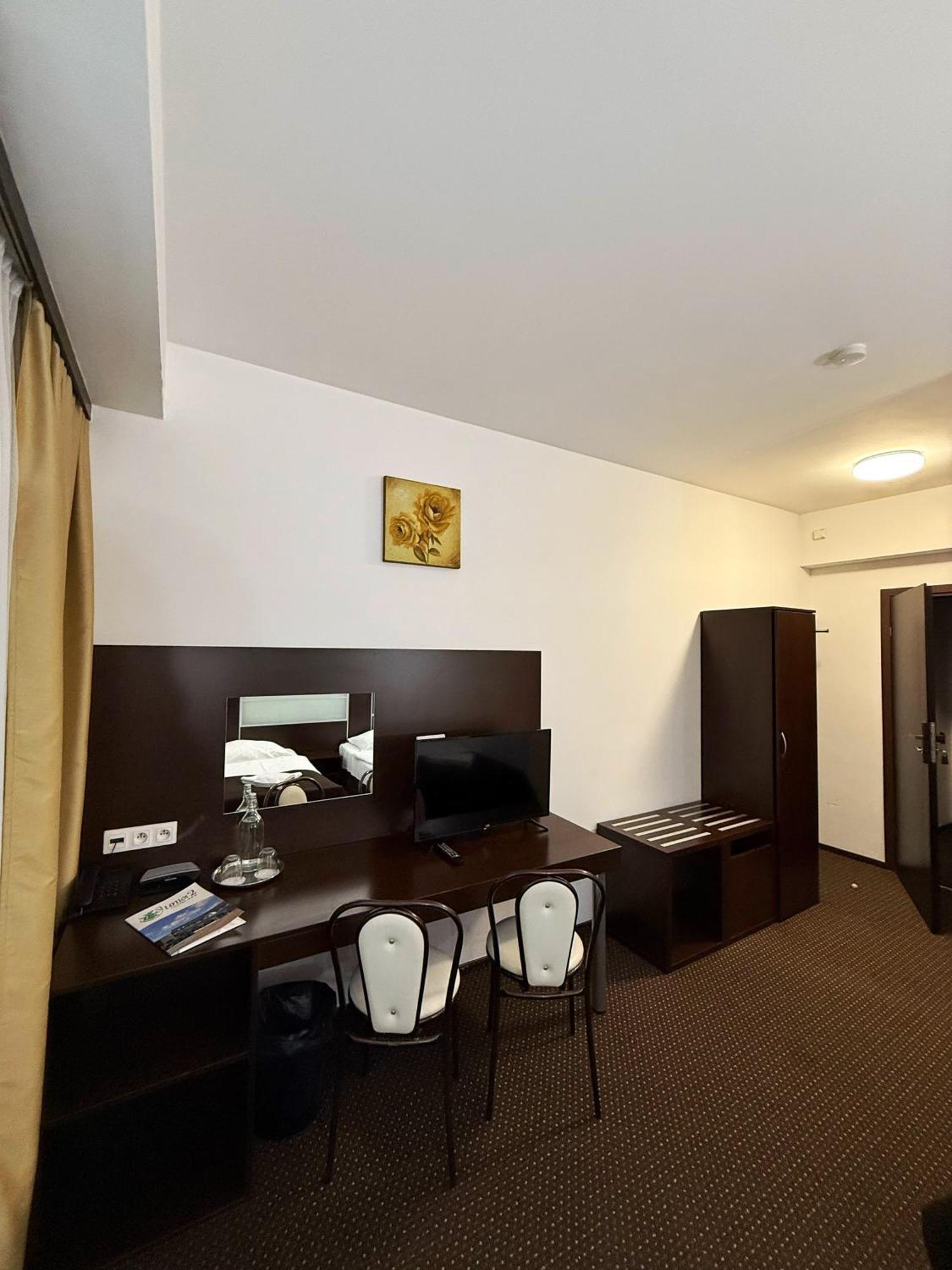 Hotel Junior 2 3*